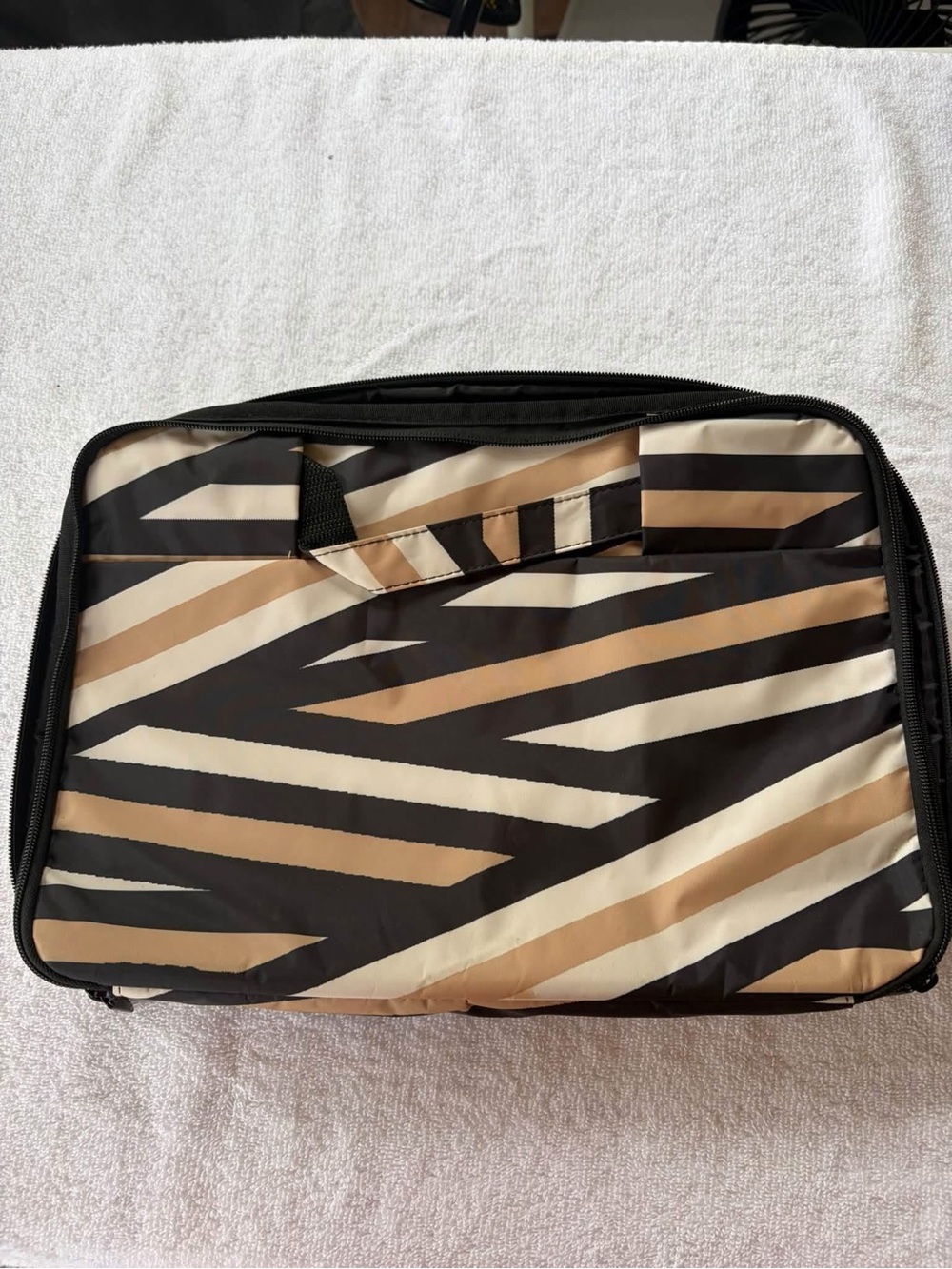 Thirty-One Crisscross Color Block Small Padded Laptop Sleeve